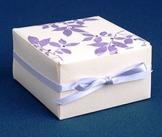 Decorative wedding favor box