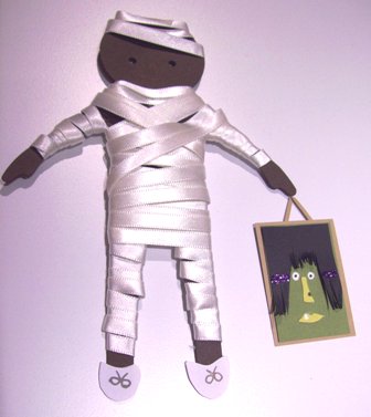 Mummy paper doll